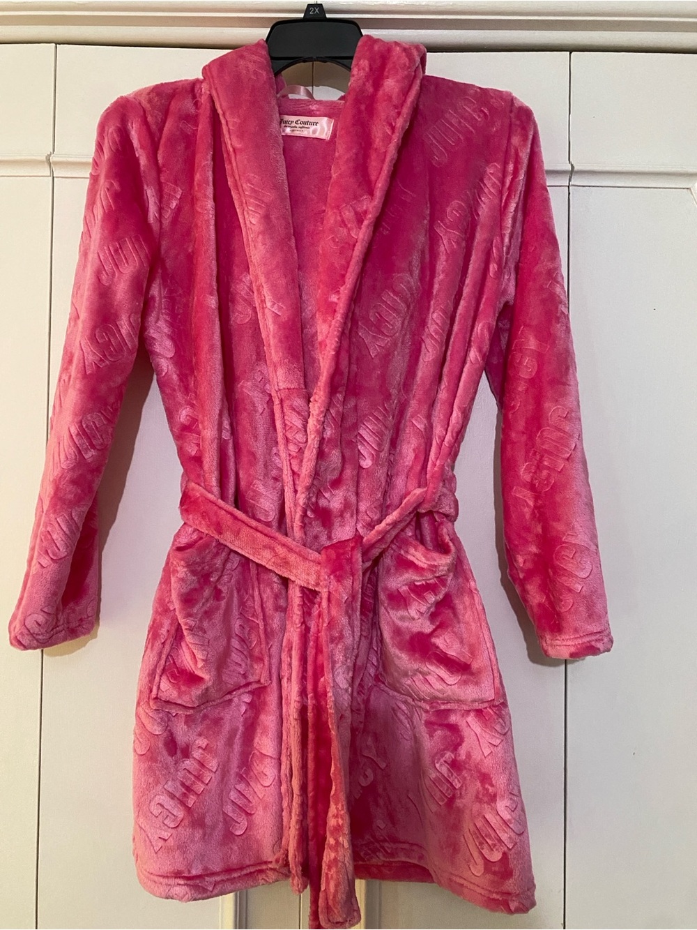 Juicy Couture Hot Pink Y2K Plush Hooded Robe with Belt - Size S/M